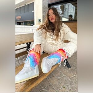 Moon Boot Icon Rainbow Snow Boots NWOB